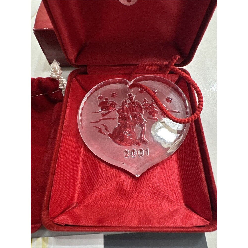 Waterford 2001 Ice Skaters Joys of Winter Collection Christmas Ornament with Box - Picture 8 of 10